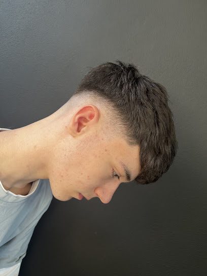 Balance barbershop Strada Liviu Rebreanu 6