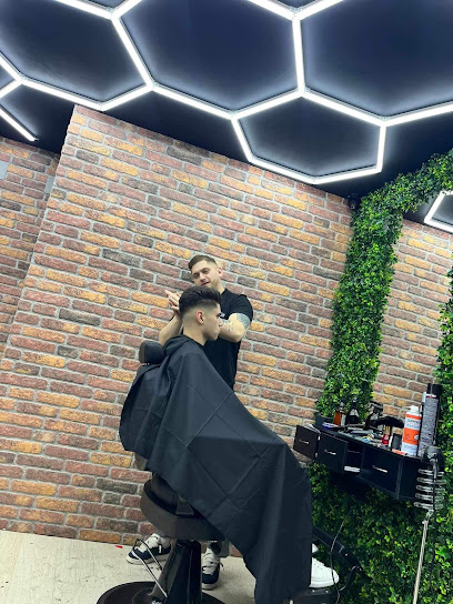 Barber Shop Frizerie Express Campina Strada Mihai Eminescu 10