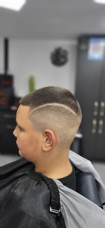 DIAS BARBER'S Bloc 8