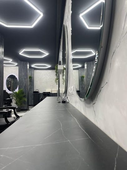 EMPIRE SALON Rădăuți Strada 22 Decembrie
