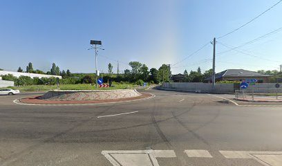 El profesor tunsori cu stil Str. Bisericii 113
