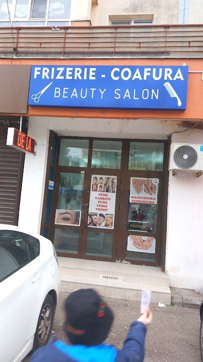 Ella's beauty salon team Ploiești
