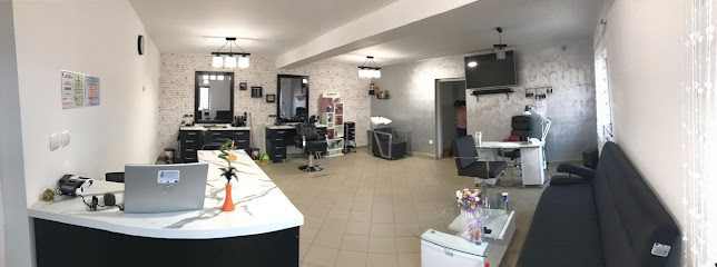Erik Salon Str. Parângului