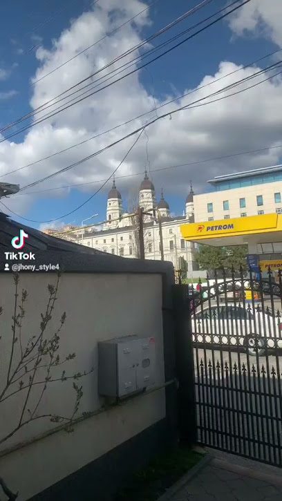 Frizeria John Stylistul Strada Sfântul Andrei 77