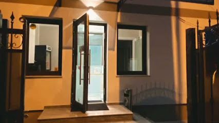 HOUSE OF BEAUTY - frizerie imediat după Vulcanizare