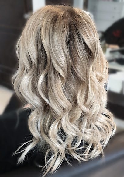 Instyle Beauty Salon Strada Freziei 12