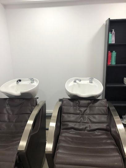 Lady Lyn Beauty Salon Sos. Unirii 142