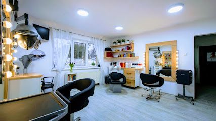 Lila Salon Strada Császár Bálint 14