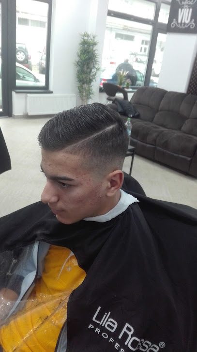 Mistique Hair Studio Strada Piața Moldovei