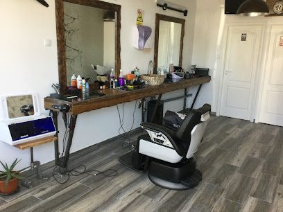 One stop barber shop Strada Decebal 250