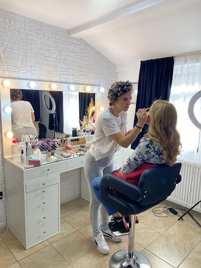 Salon Make-up Artist Ana Maria Hategan Strada Mihai Eminescu