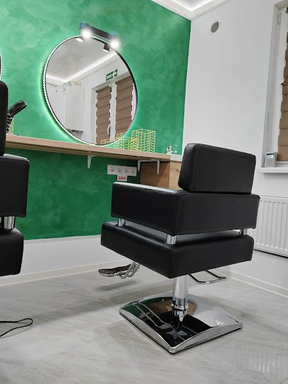 TR Beauty Salon Strada August Treboniu Laurian 13A