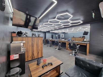 The Fade Factory Barbershop Drumul Fermei 73